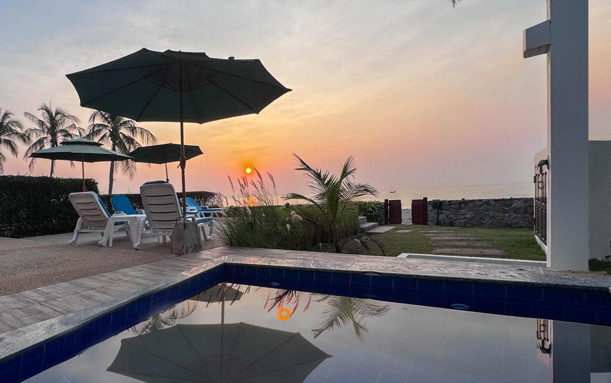 Absolute Beachfront Villa Ban Huai Yang Exterior foto